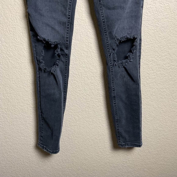 Free People Womens 26 Black Distressed Skinny Mid Rise Denim Jeans‎ - Picture 3 of 8